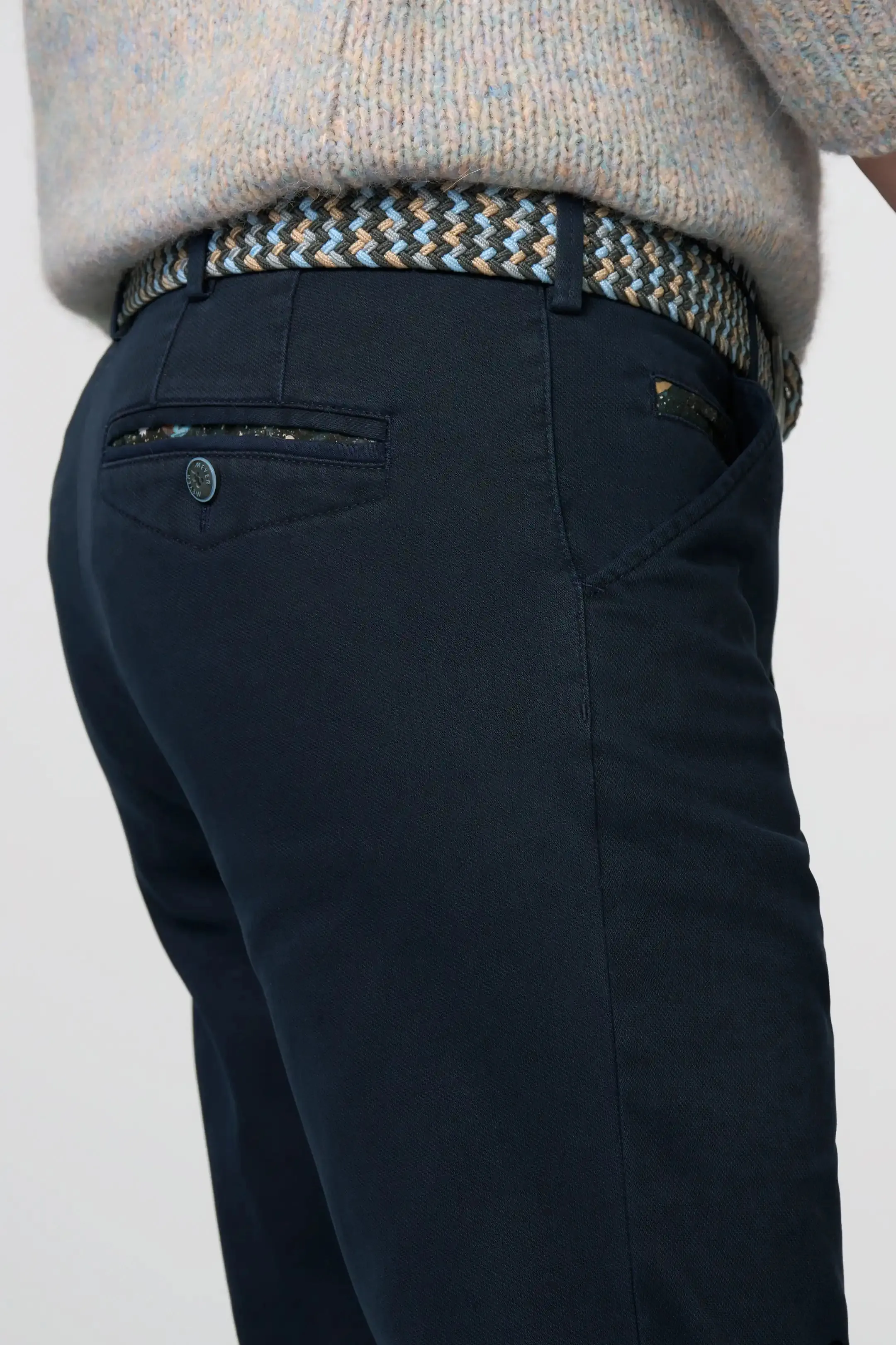 30% OFF - MEYER Chicago Trousers - 5613 Fine Micro Cotton Chinos - Navy