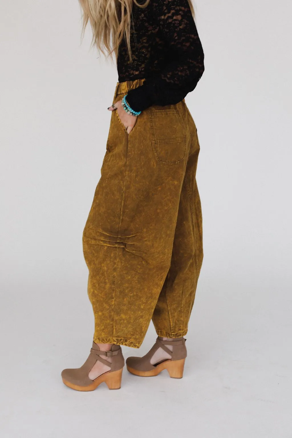 Breathe Easy Chino Pants - Mustard