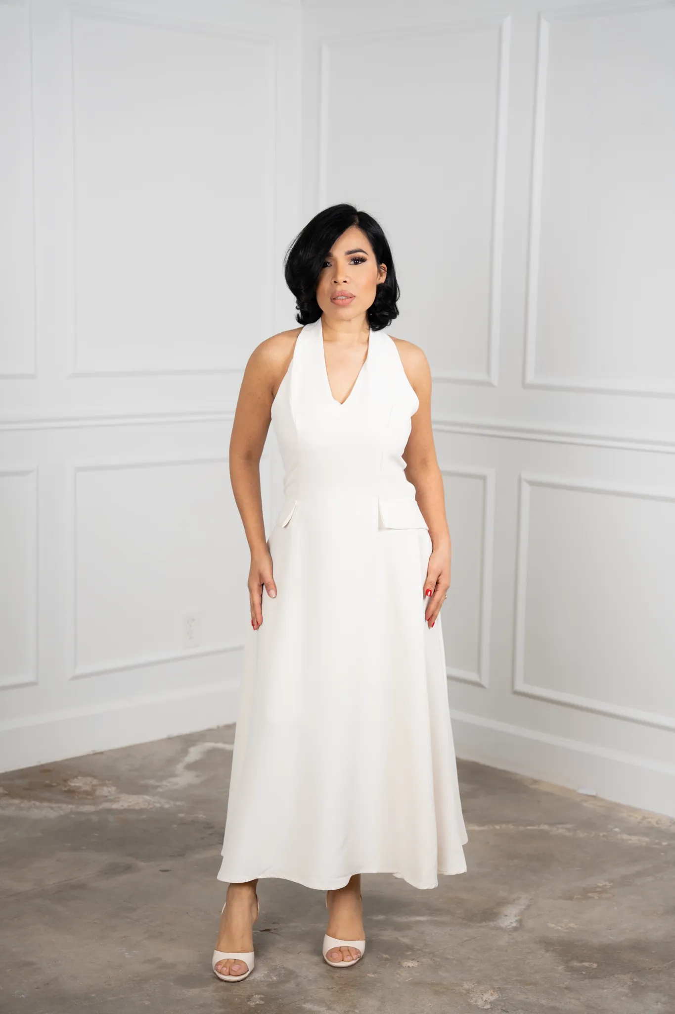 Fiona - White Classic Dress