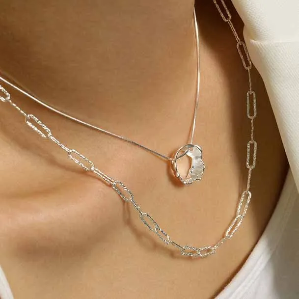 Hammered Collection Necklace in Gold-Plated