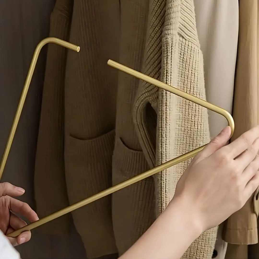 Heavy-Duty Metal Triangle Hanger