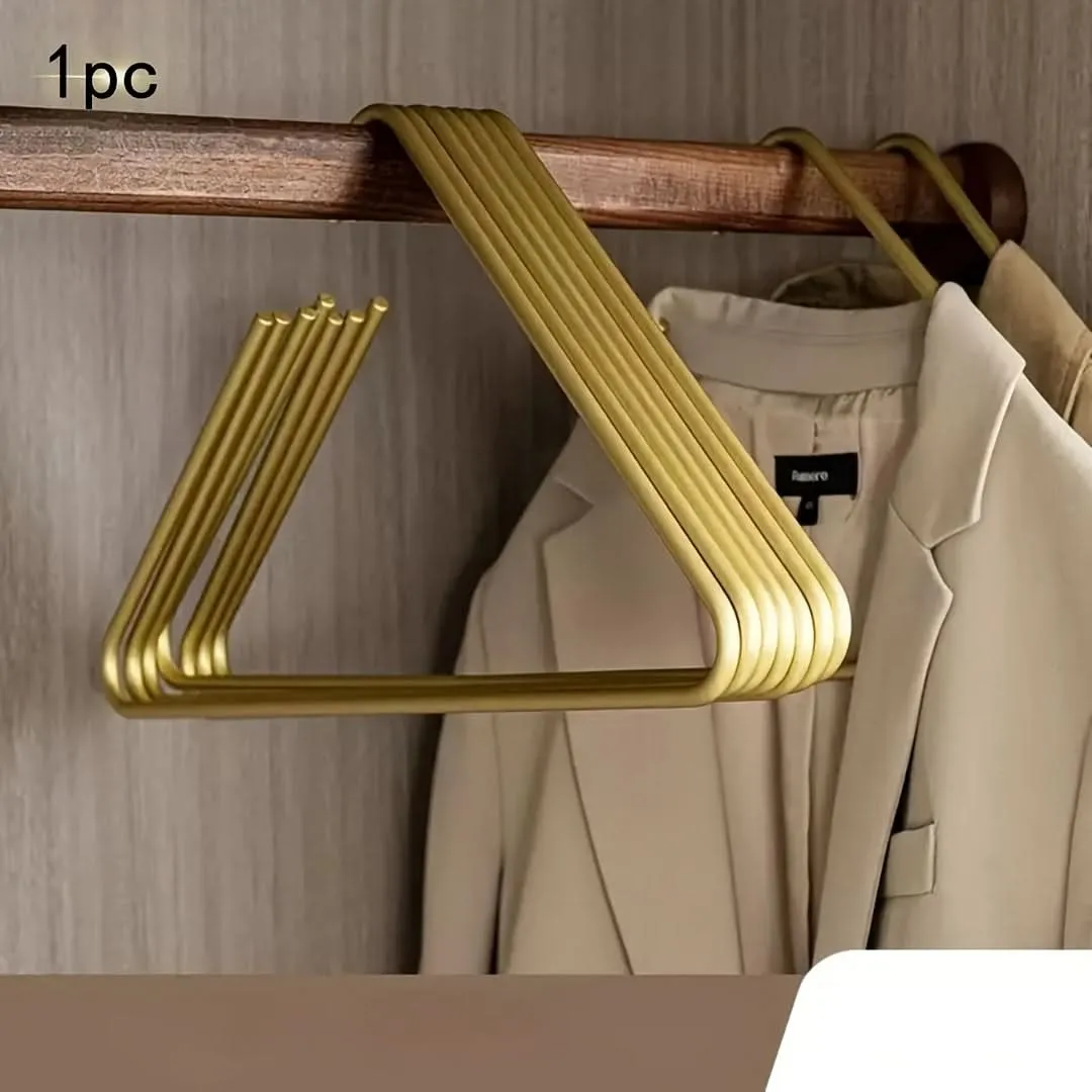 Heavy-Duty Metal Triangle Hanger