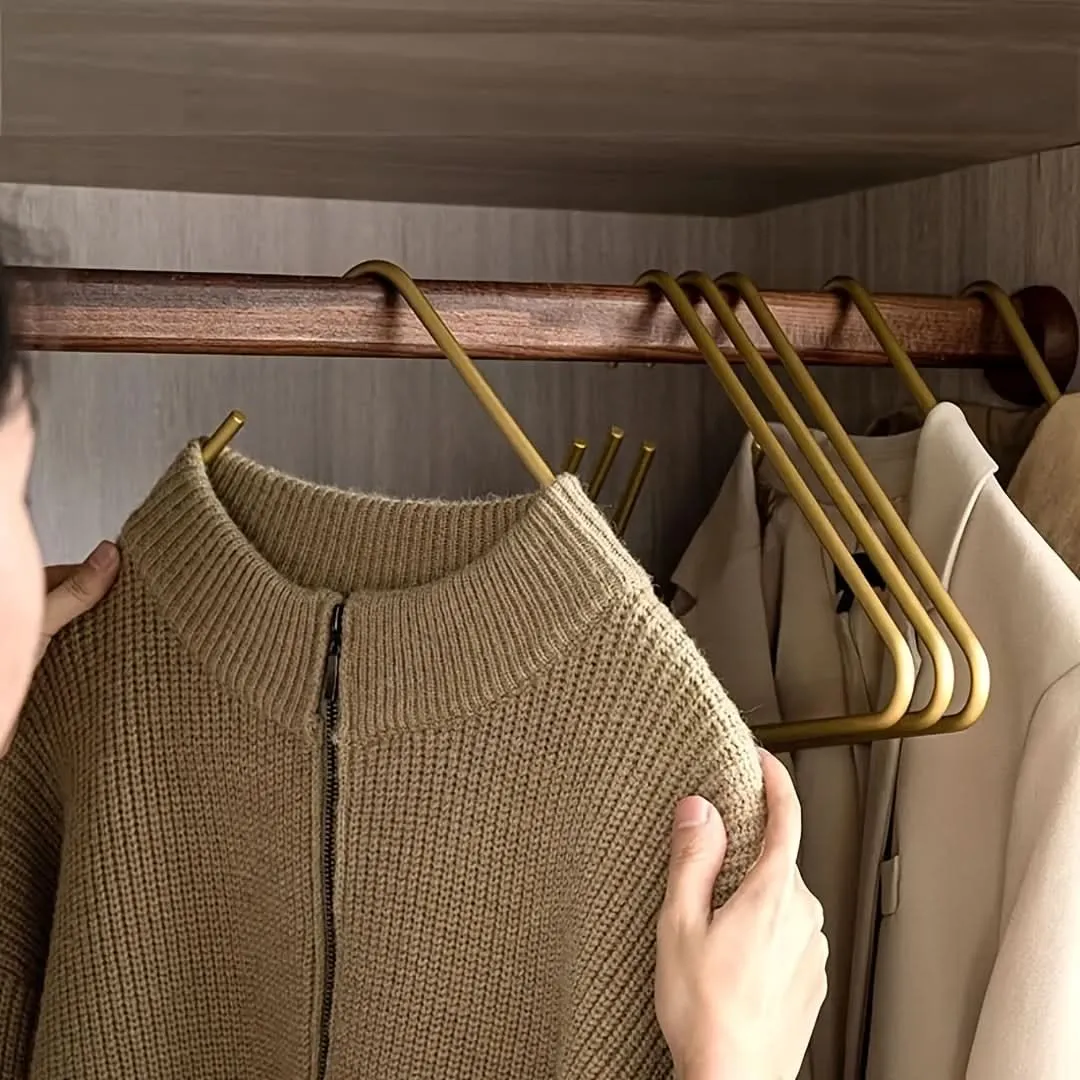Heavy-Duty Metal Triangle Hanger