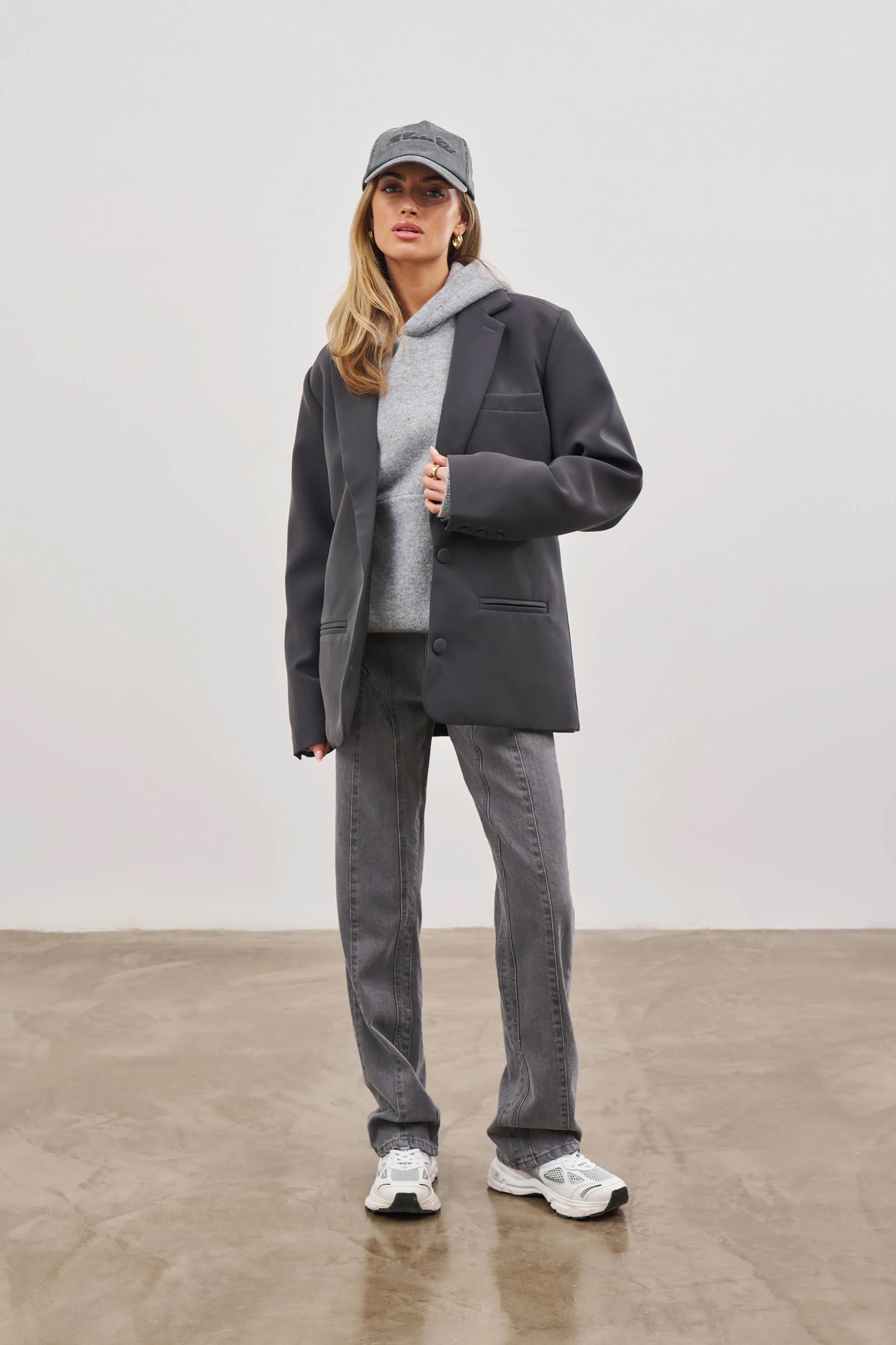 OVERSIZED TAILORED BLAZER - CHARCOAL