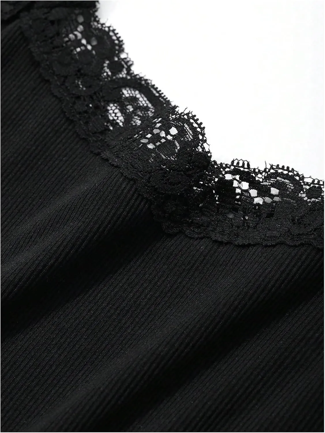 SHENHE Women's Lace Trim Camisole Undershirt Scoop Neck Ribbed Tank Y2k Baisic Fitted Cami Tops