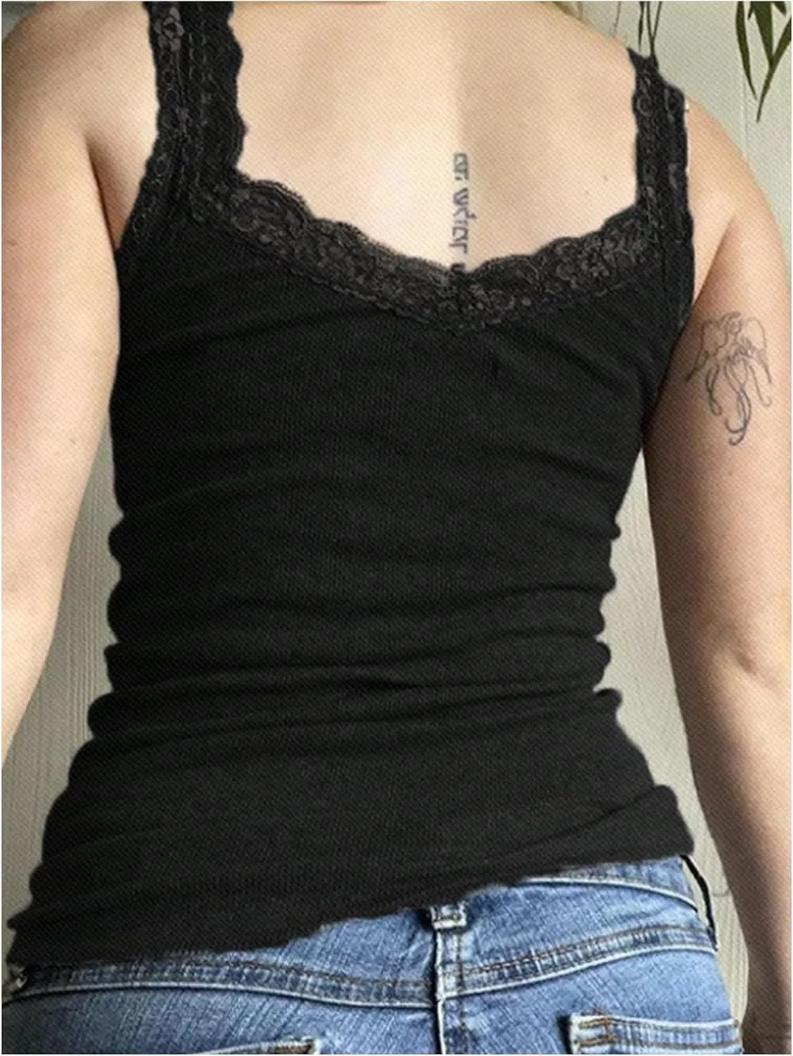 SHENHE Women's Lace Trim Camisole Undershirt Scoop Neck Ribbed Tank Y2k Baisic Fitted Cami Tops