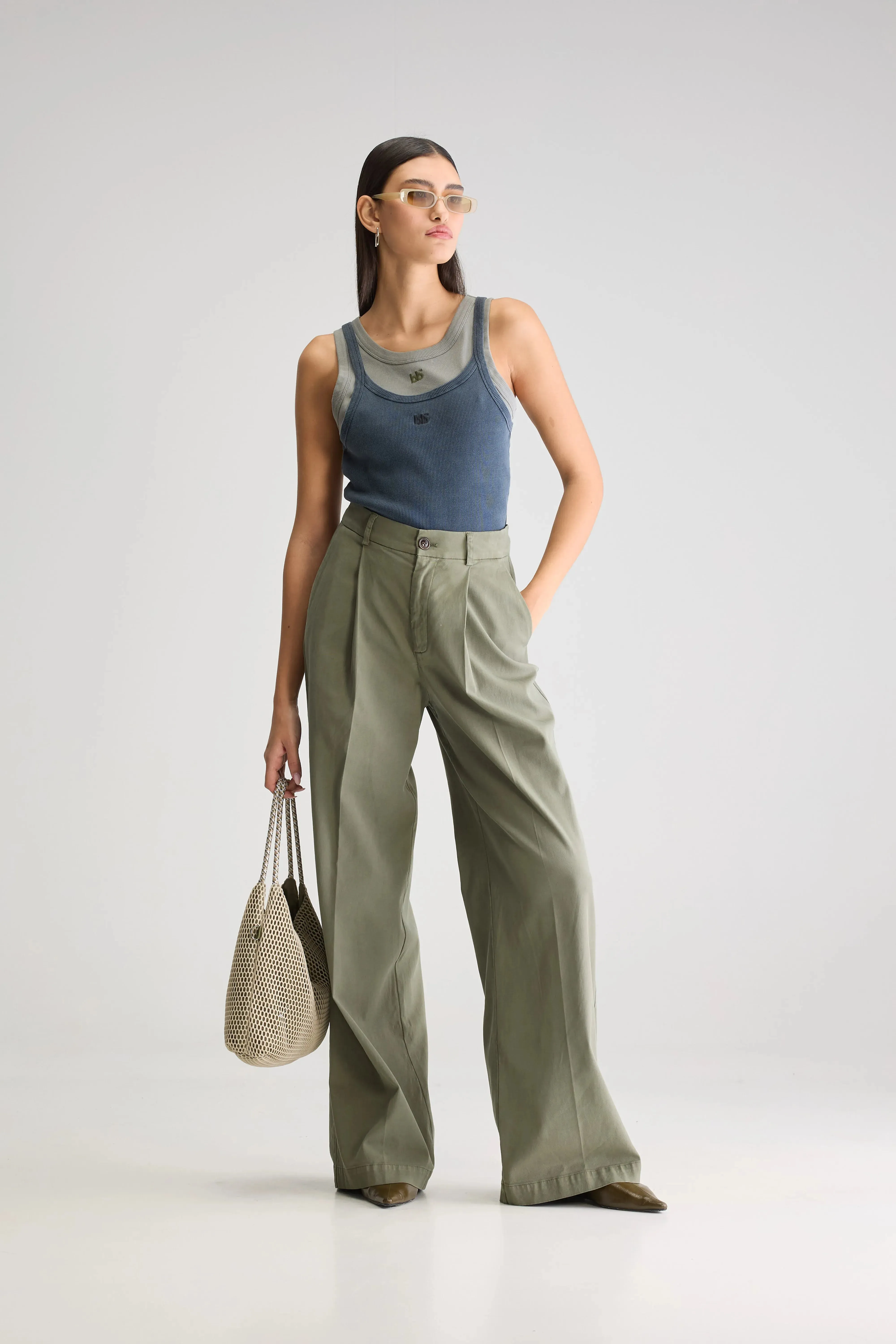 Viktor formal trousers (251 / W / DUSTY OLIVE)
