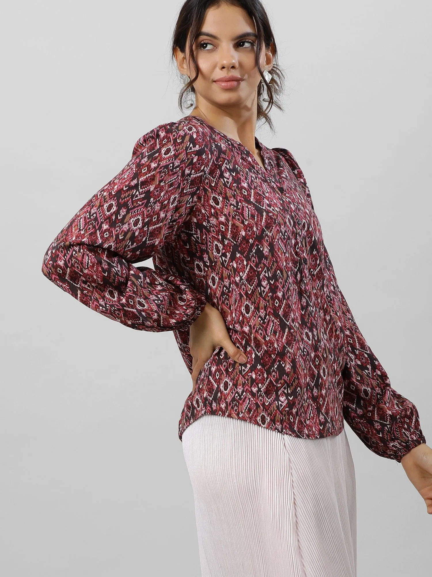 Women Versatile V Neck Abstract Print Top